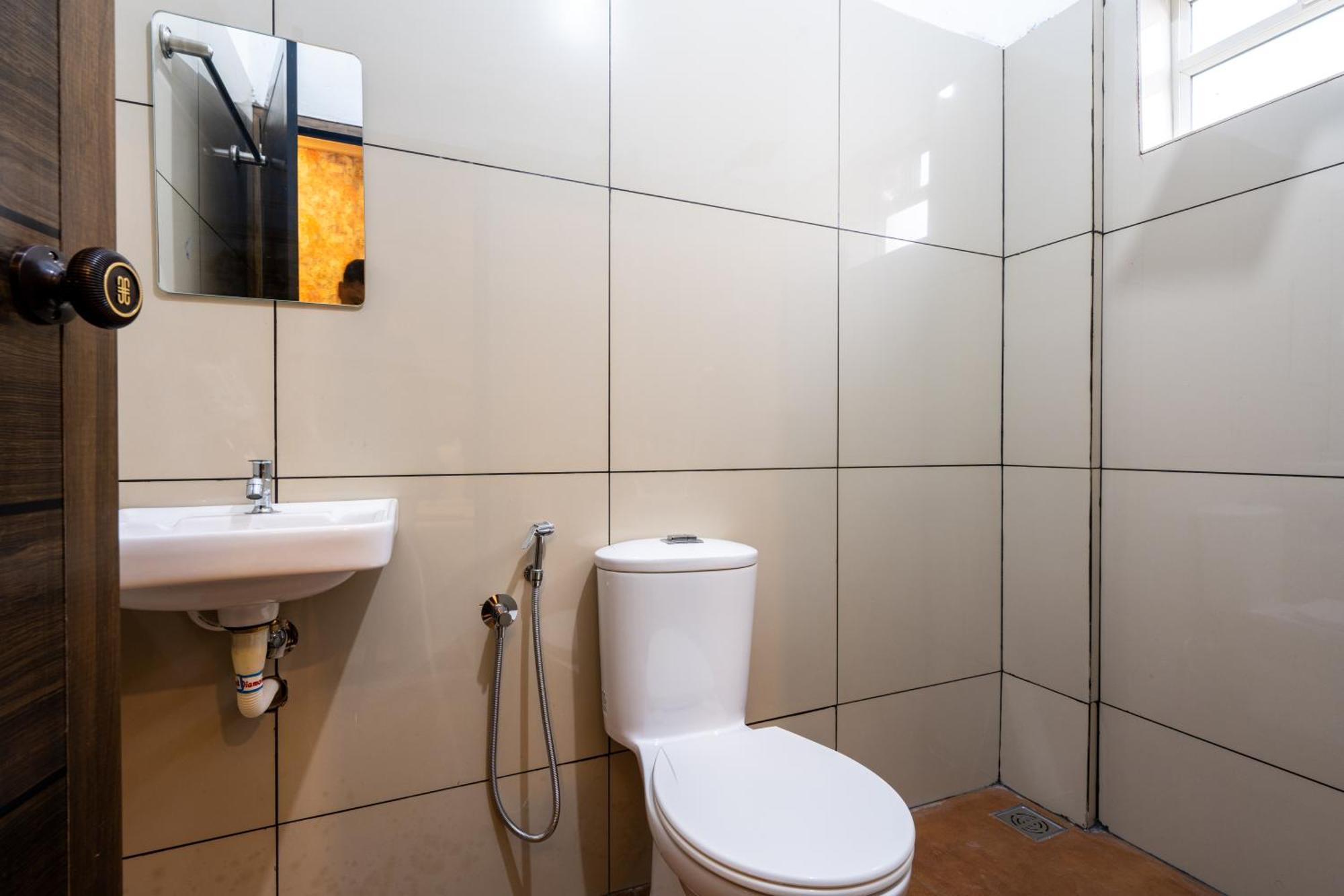 Yaad Residency Hotell Kochi Exteriör bild