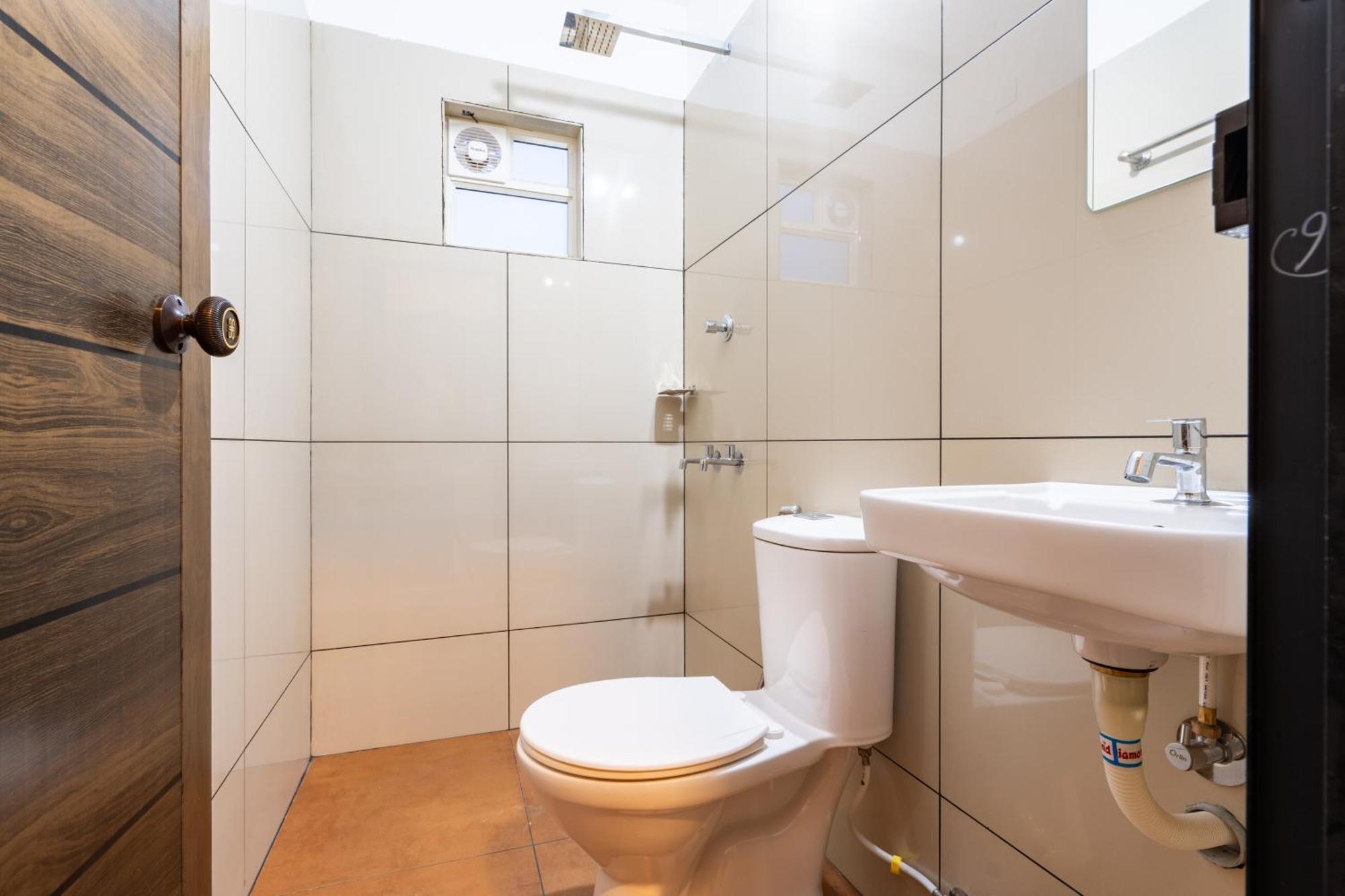 Yaad Residency Hotell Kochi Exteriör bild