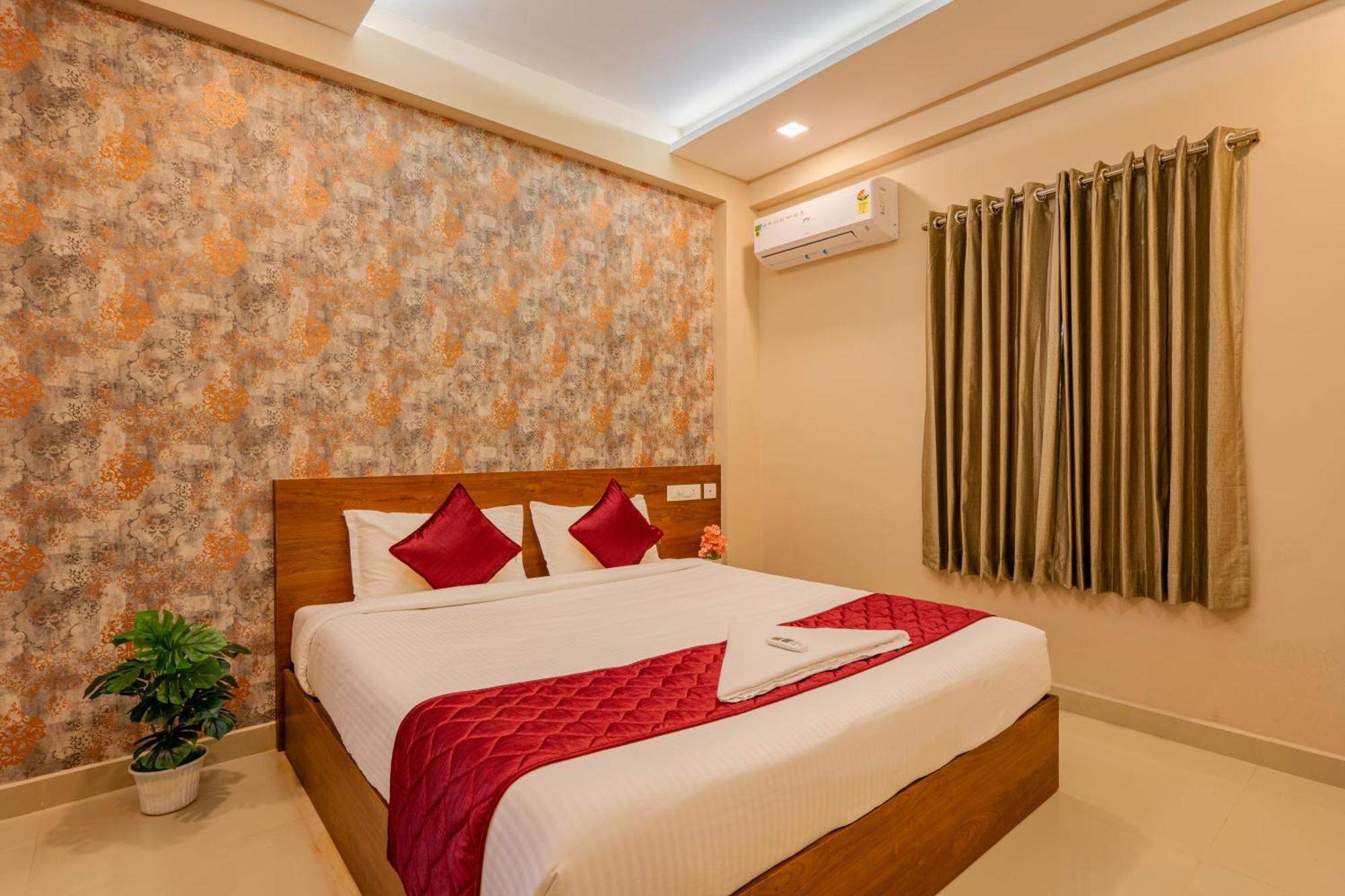 Yaad Residency Hotell Kochi Exteriör bild