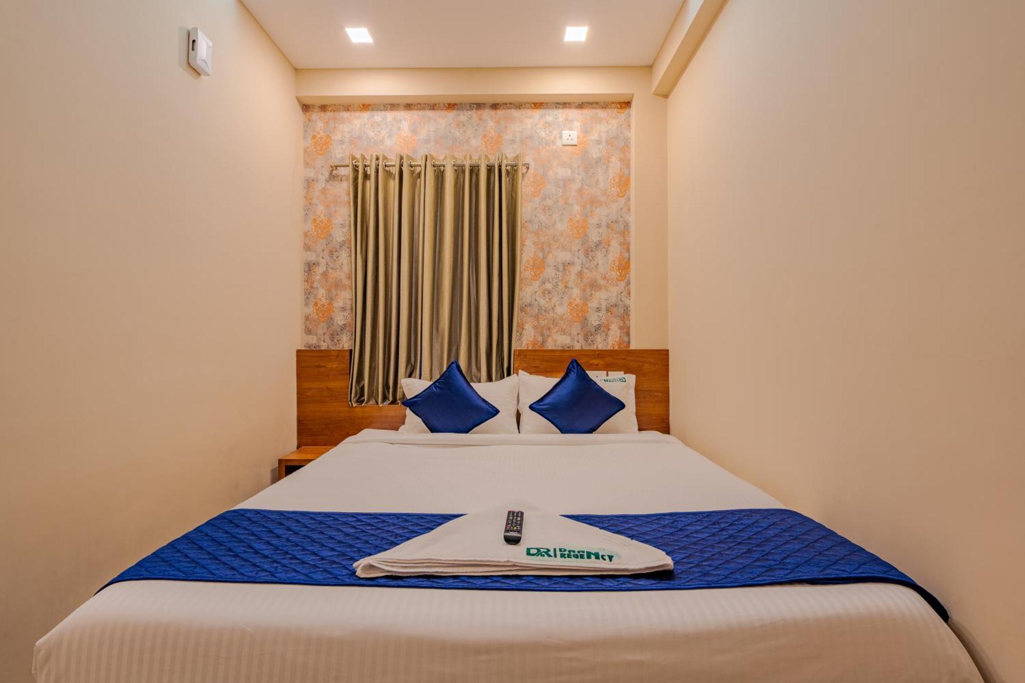 Yaad Residency Hotell Kochi Exteriör bild