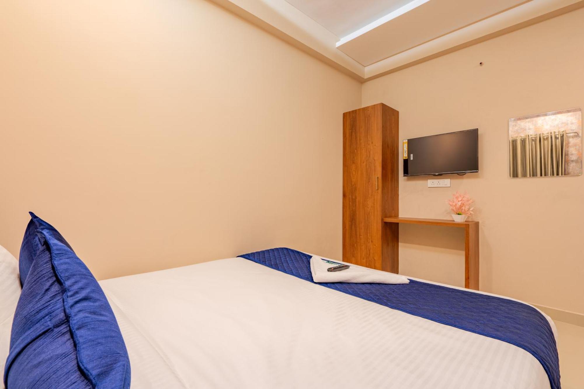 Yaad Residency Hotell Kochi Exteriör bild