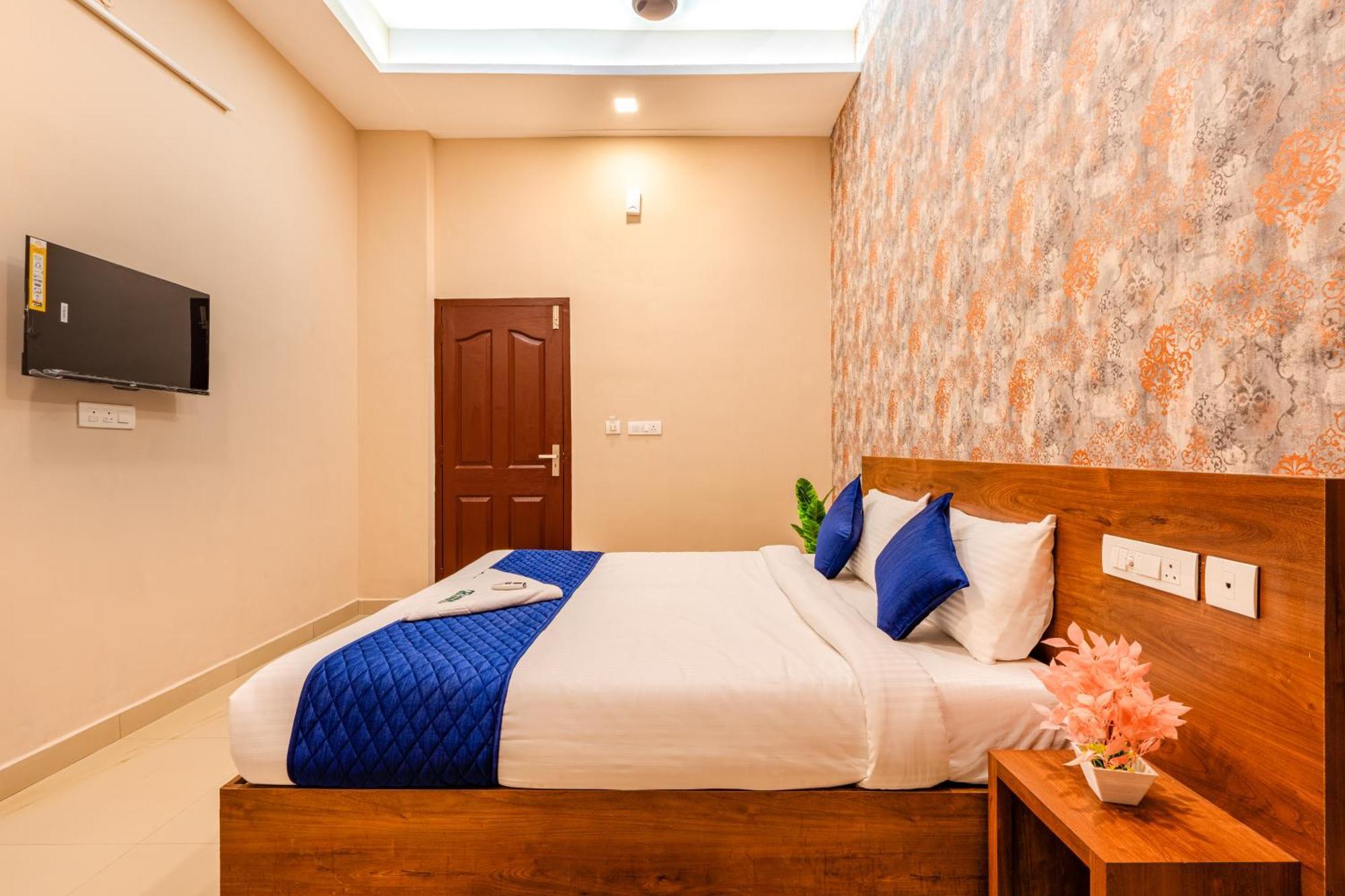 Yaad Residency Hotell Kochi Exteriör bild