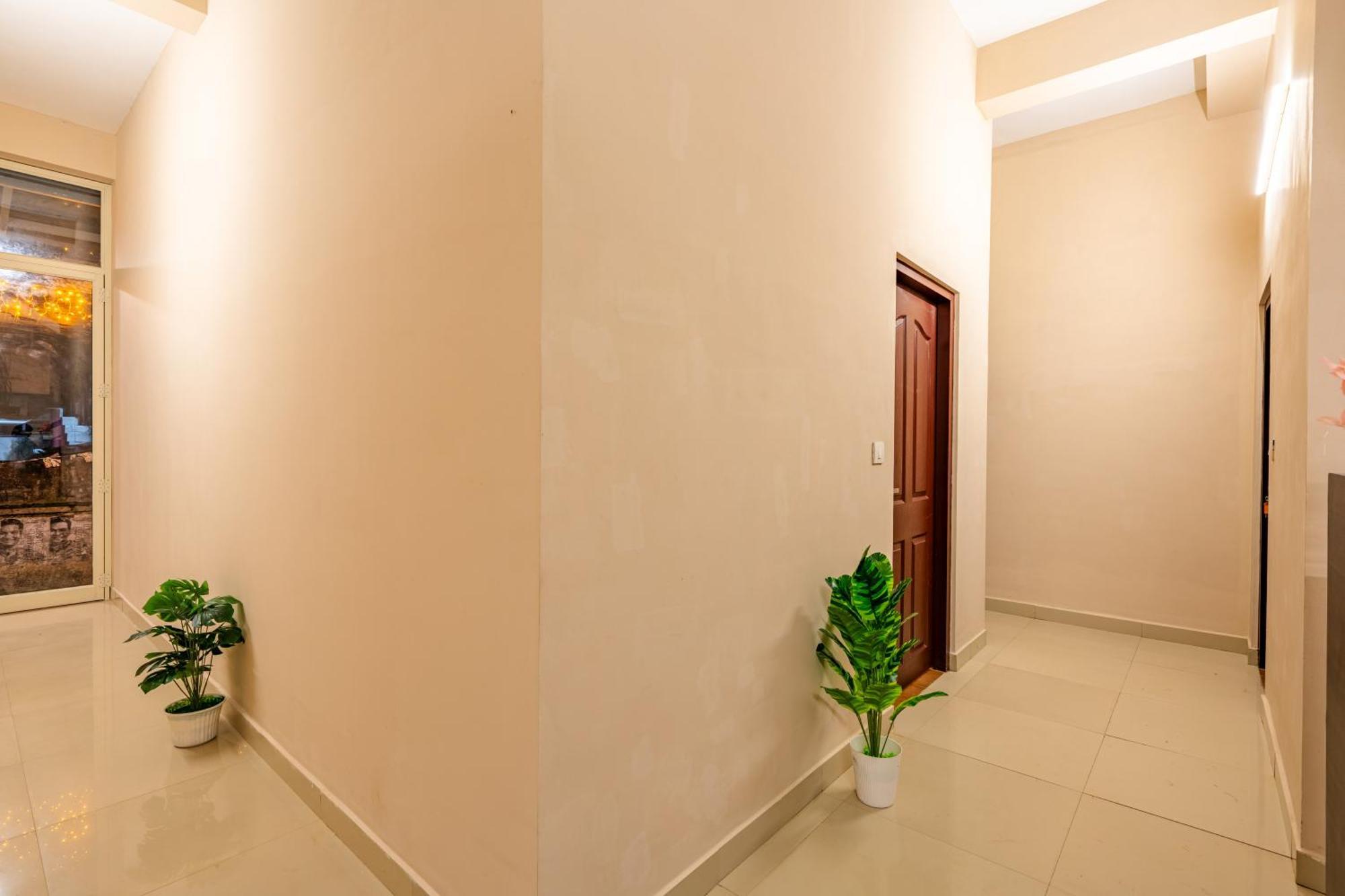 Yaad Residency Hotell Kochi Exteriör bild
