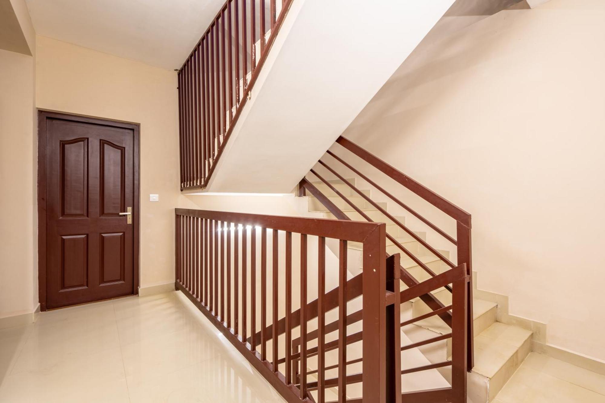 Yaad Residency Hotell Kochi Exteriör bild
