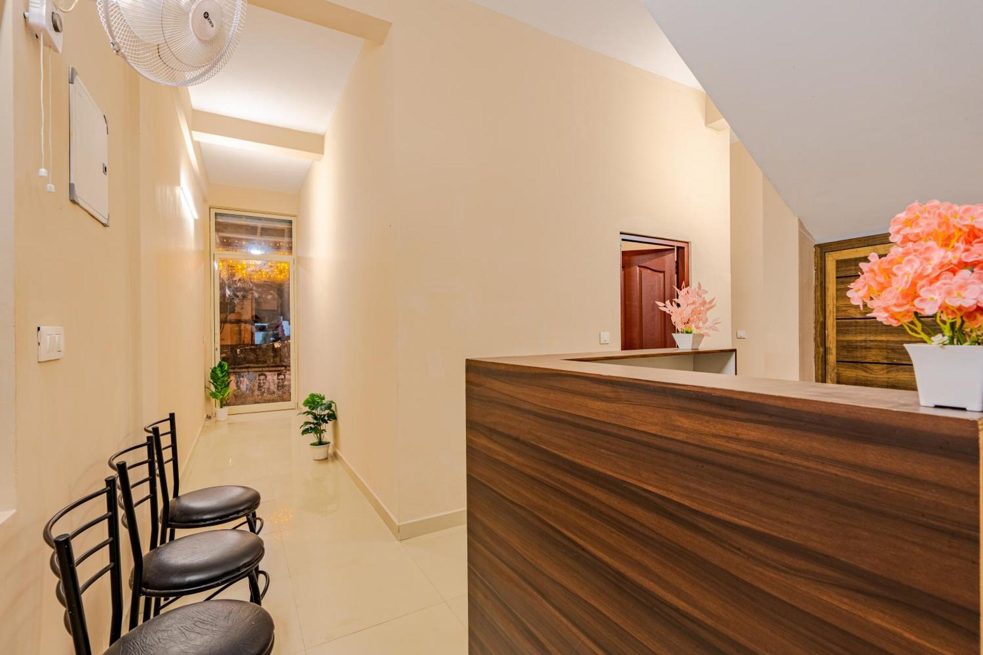 Yaad Residency Hotell Kochi Exteriör bild